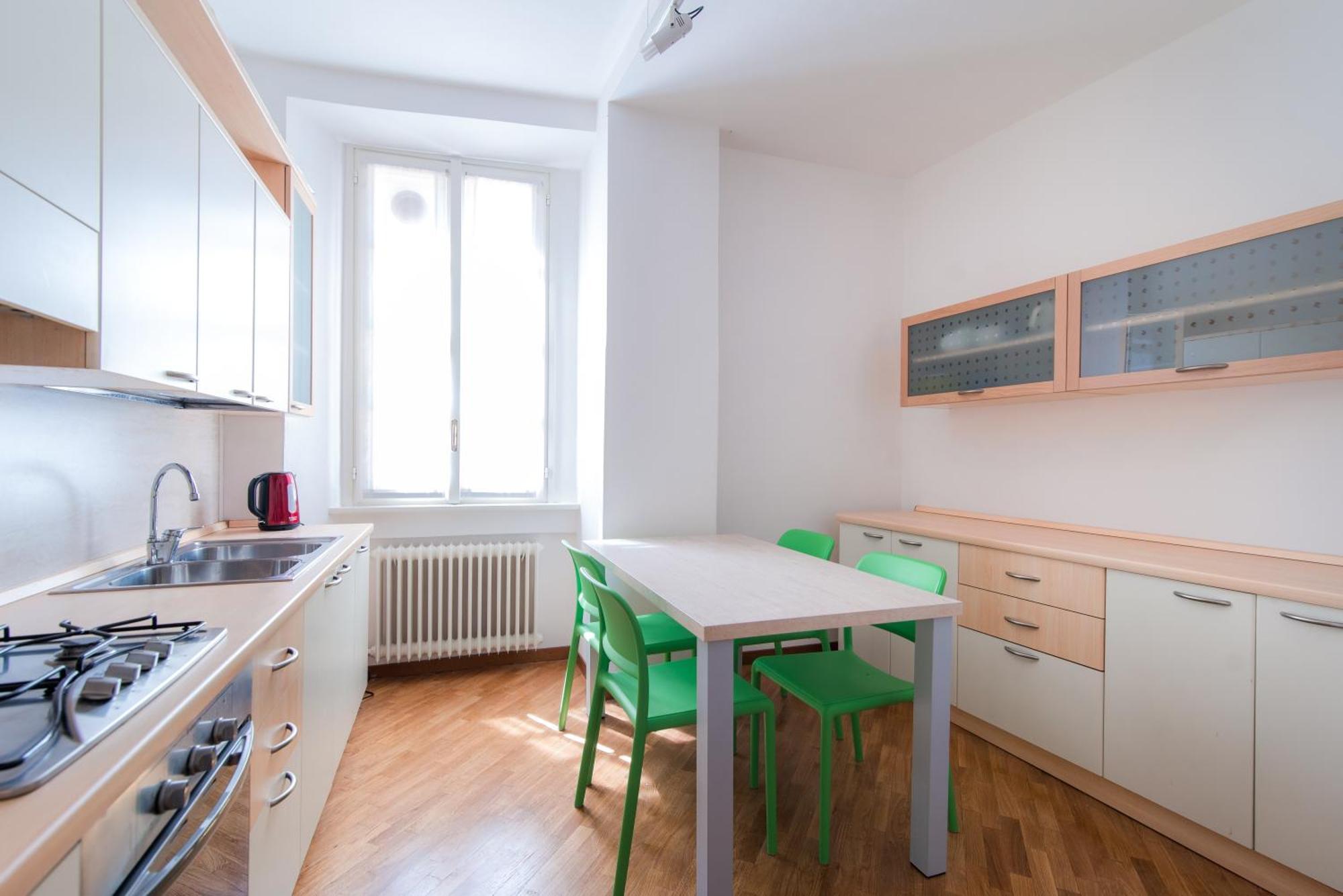 Center Home - The House Of Travelers Como Buitenkant foto